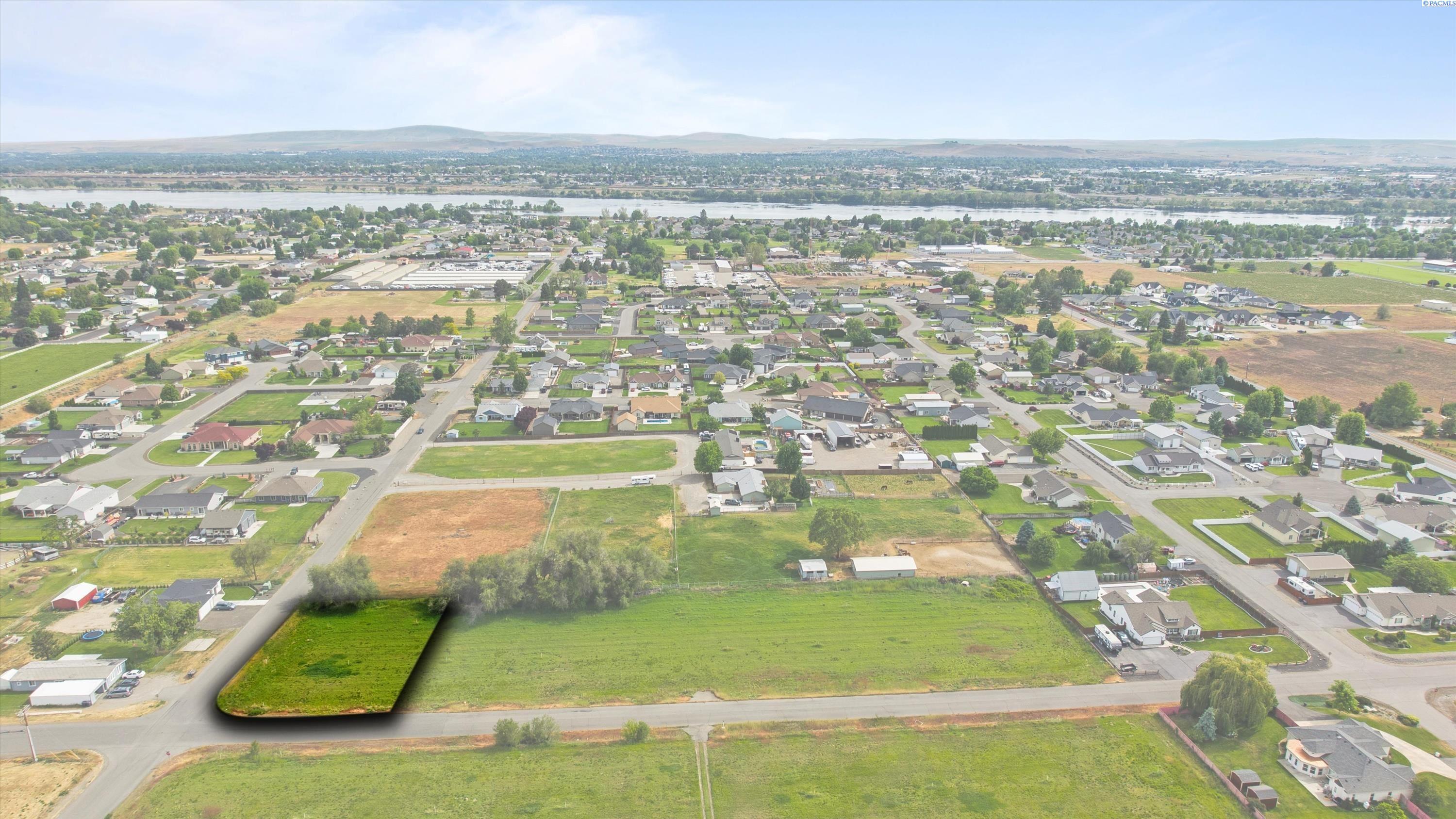 Property Photo: 6505 W Wernett Rd WA