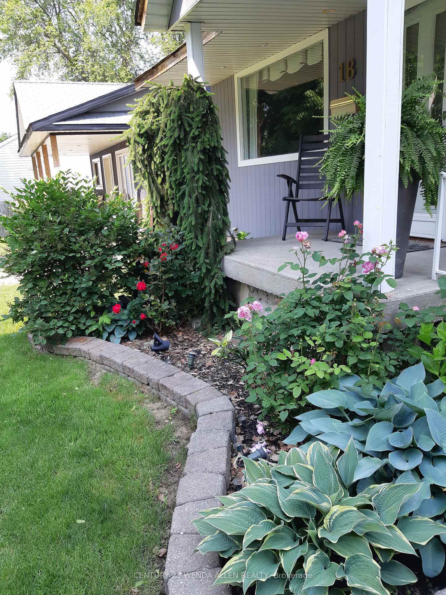 Property Photo:  18 George Street  ON L1S 1S5 