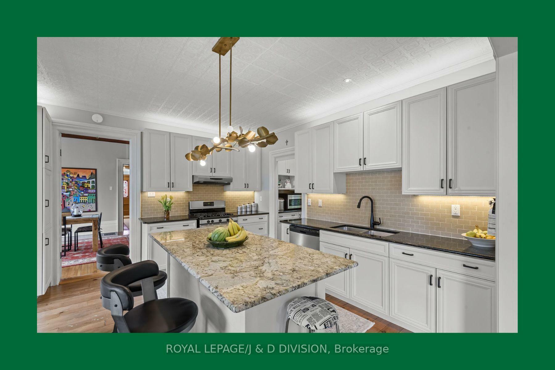 Photo de la propriété: 16 Albert Street Lakefield ON K0L 2H0