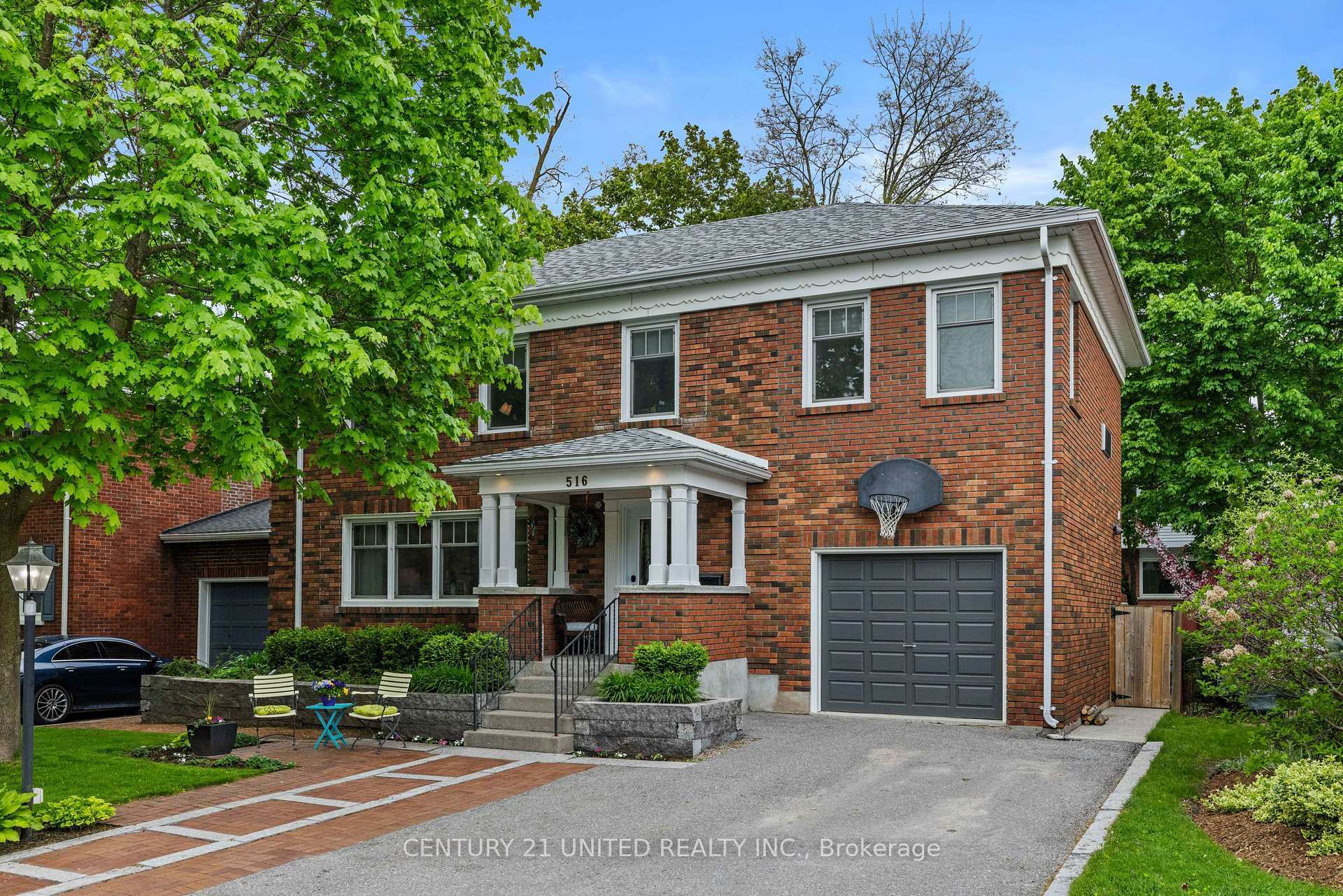 Property Photo: 516 Hunter Street W ON K9H 2N1