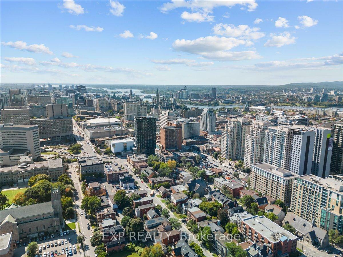 Property Photo: 195 Besserer Street 2009 ON K1N 0B6