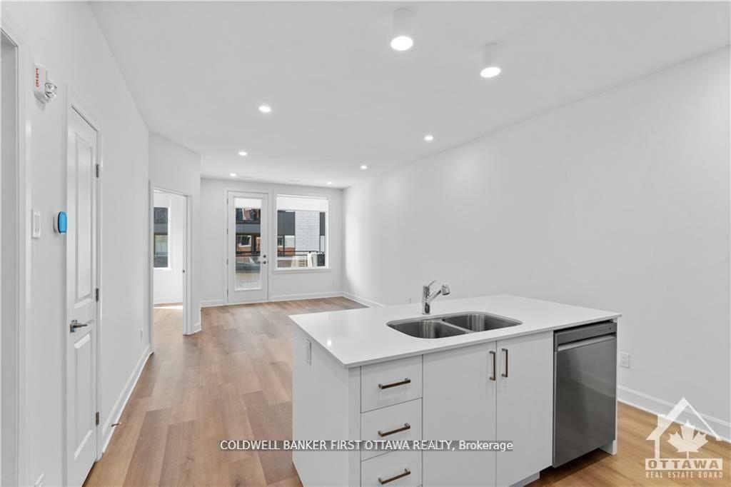 Property Photo: 520 Pimiwidon Street 107 ON K1K 5B4