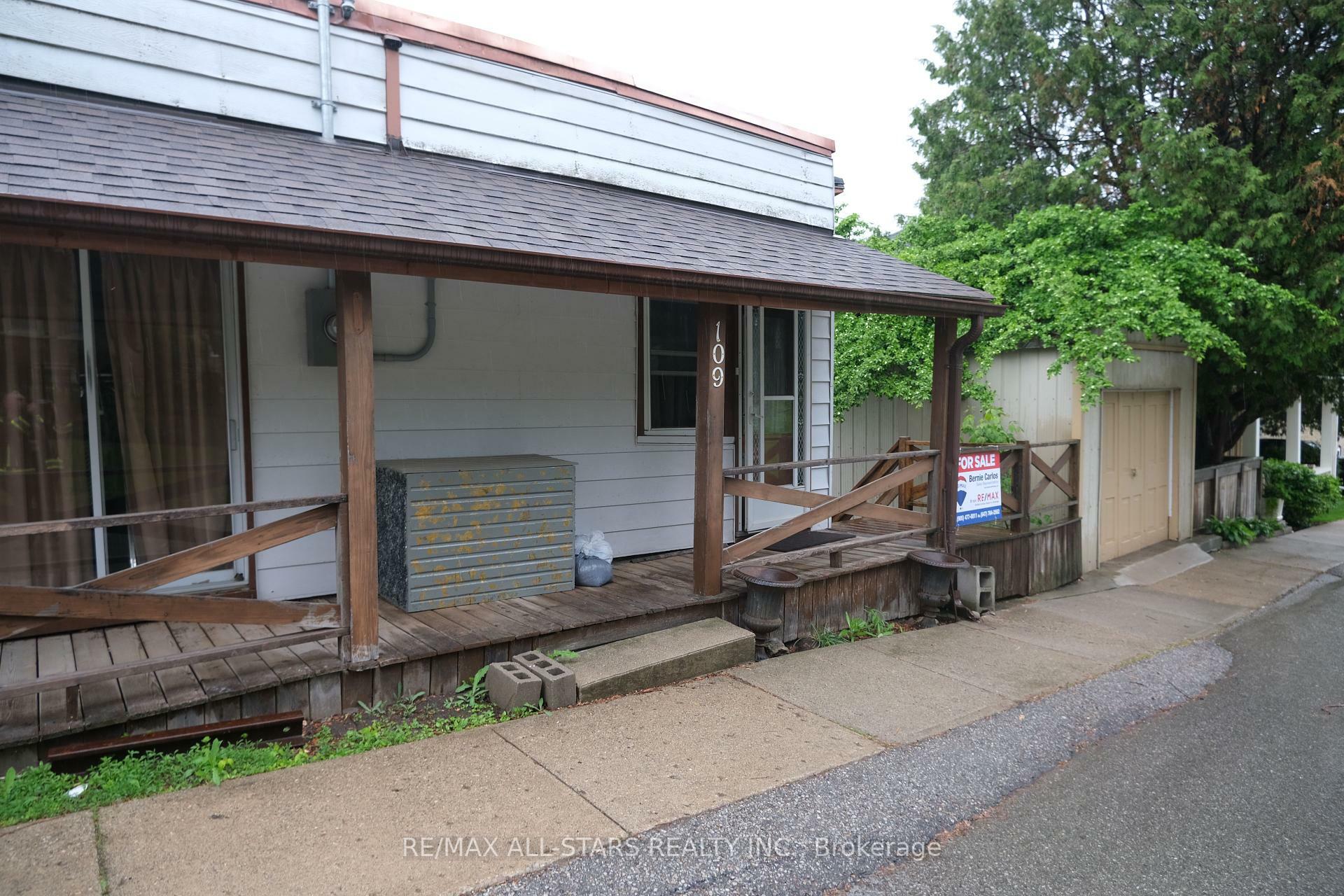 Property Photo: 109 Front Street ON N0B 2E0
