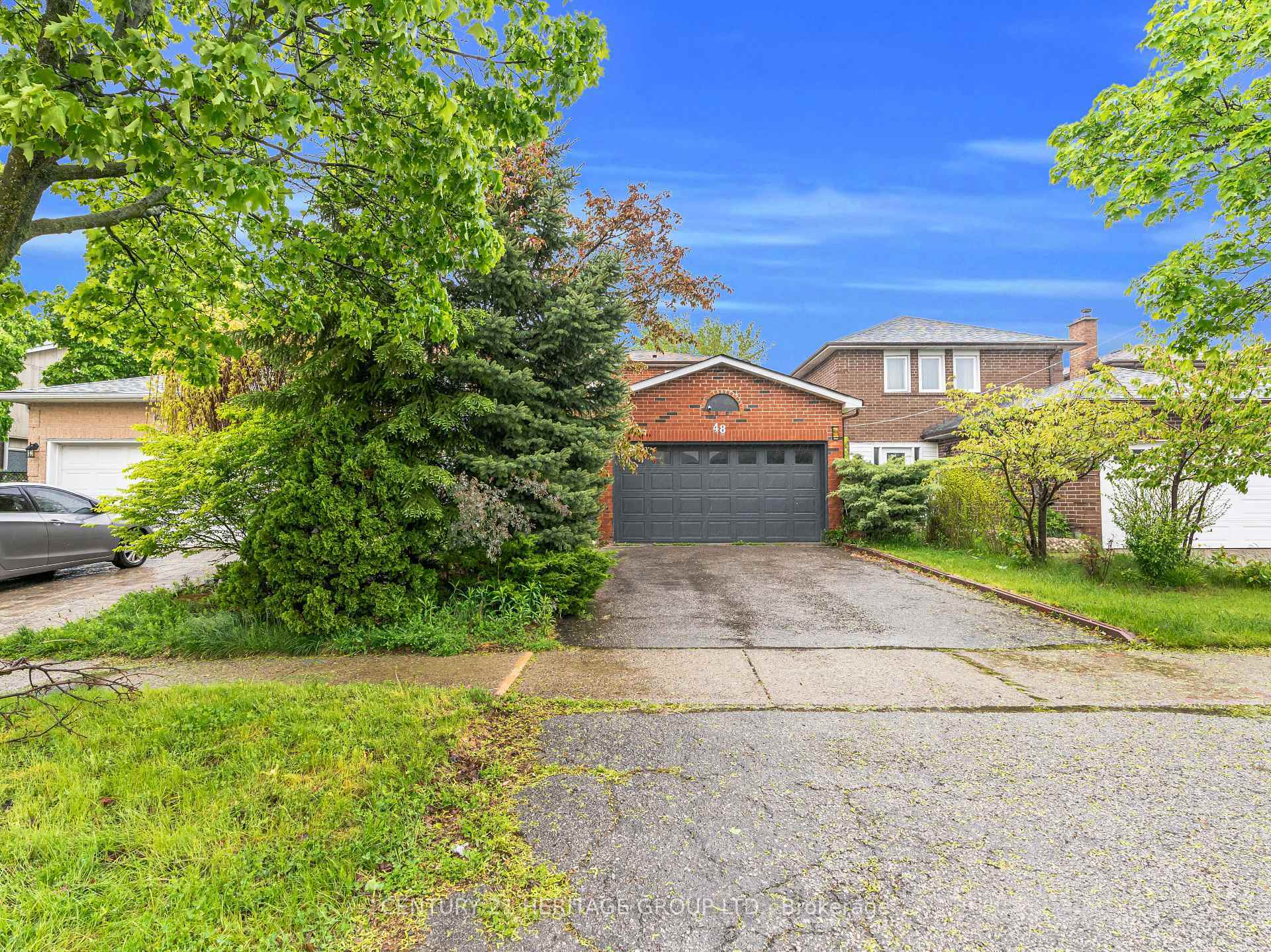 Property Photo: 48 Gray Crescent ON L4C 5V5