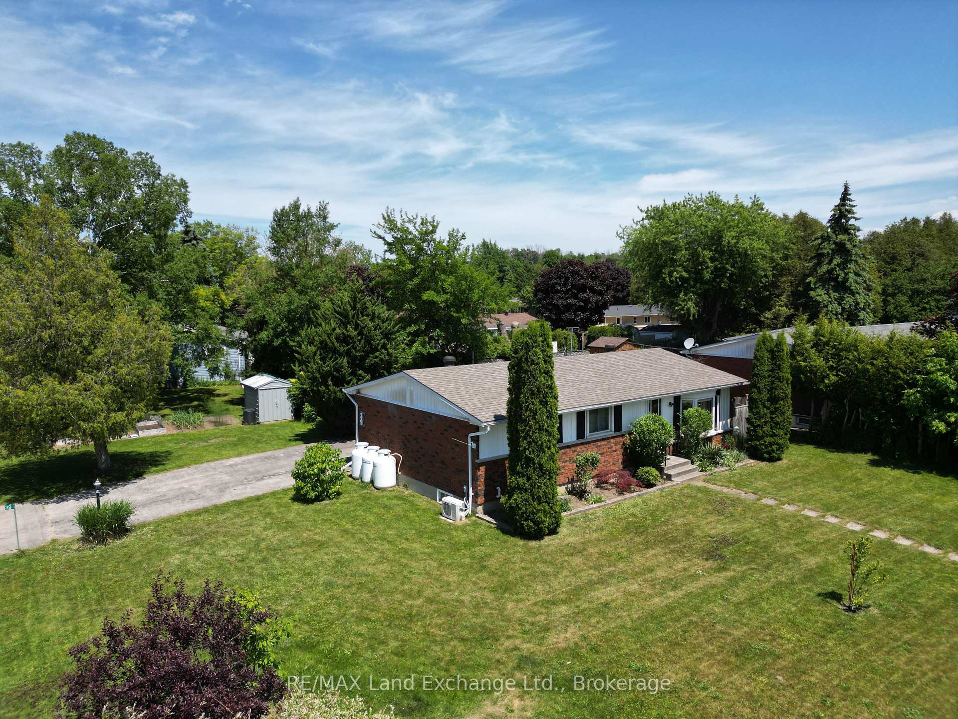 Photo de la propriété: 39 Inverlyn Crescent N ON N2Z 1J2