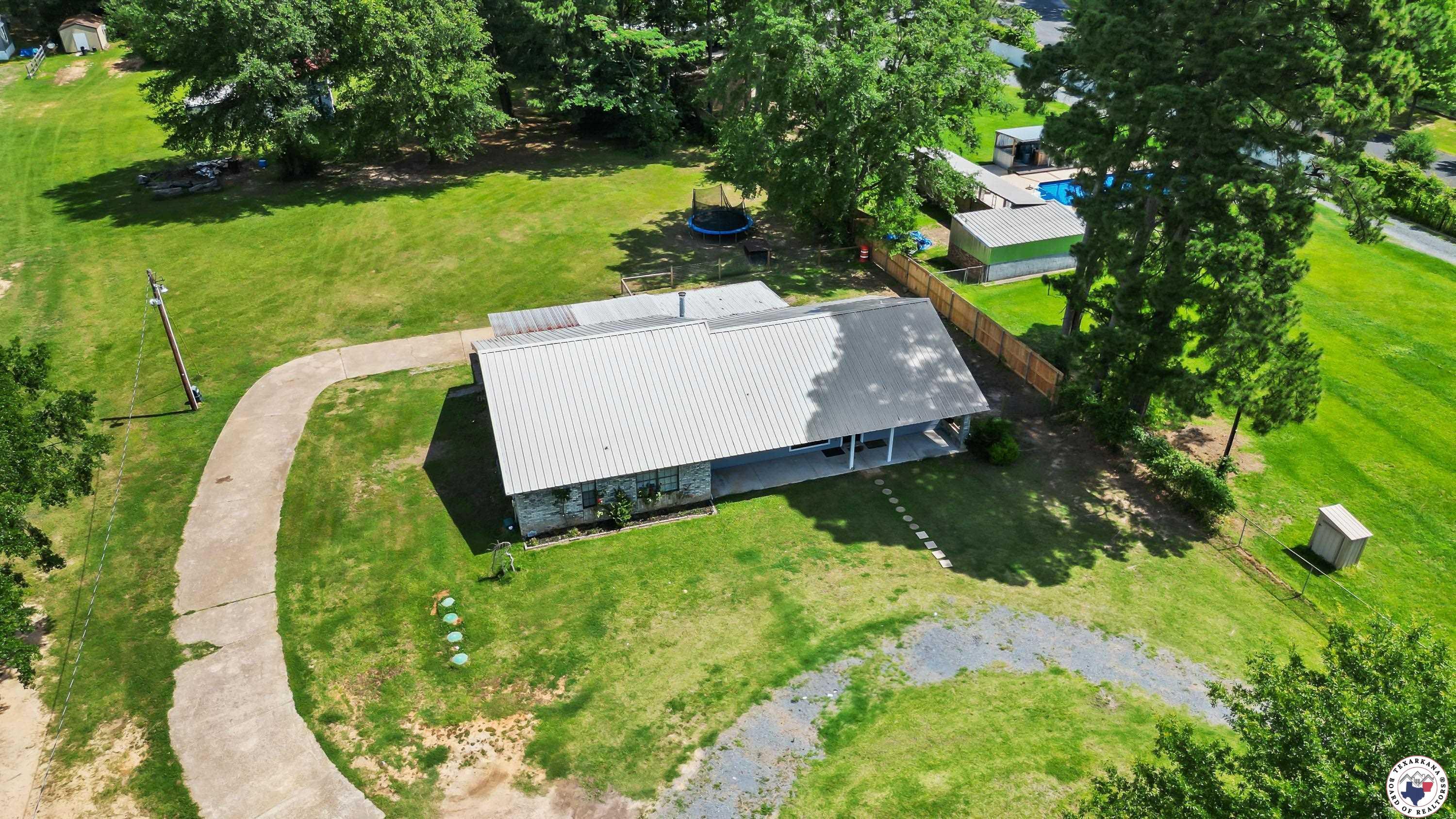 Property Photo: 1599 Myrtle Springs Rd TX 75503