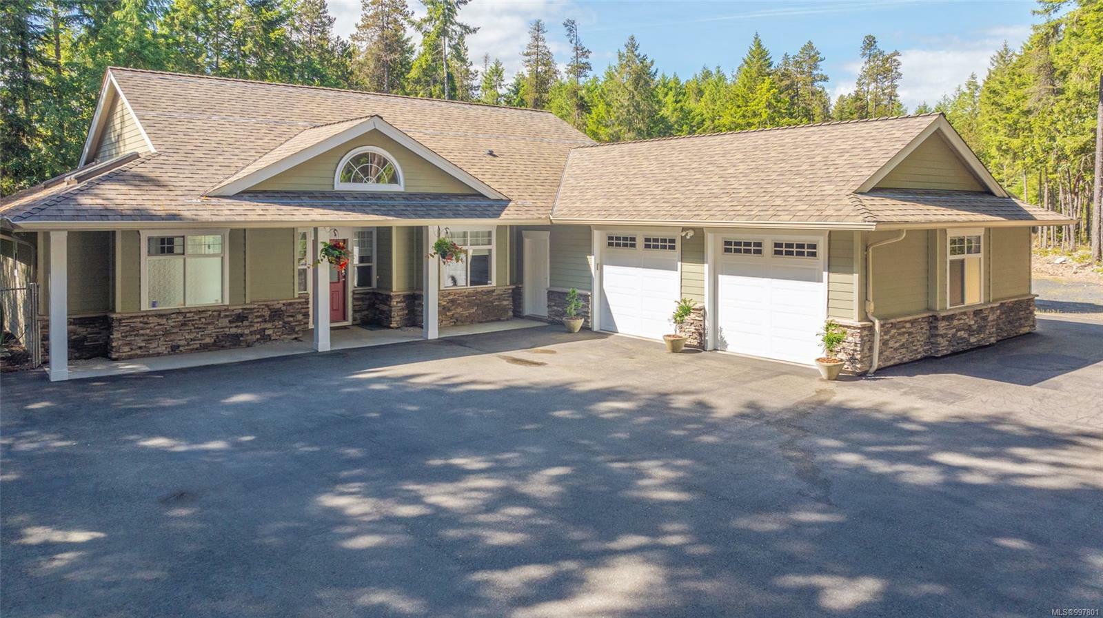 Property Photo: 900 Rivers Edge Dr BC V9P 9L6