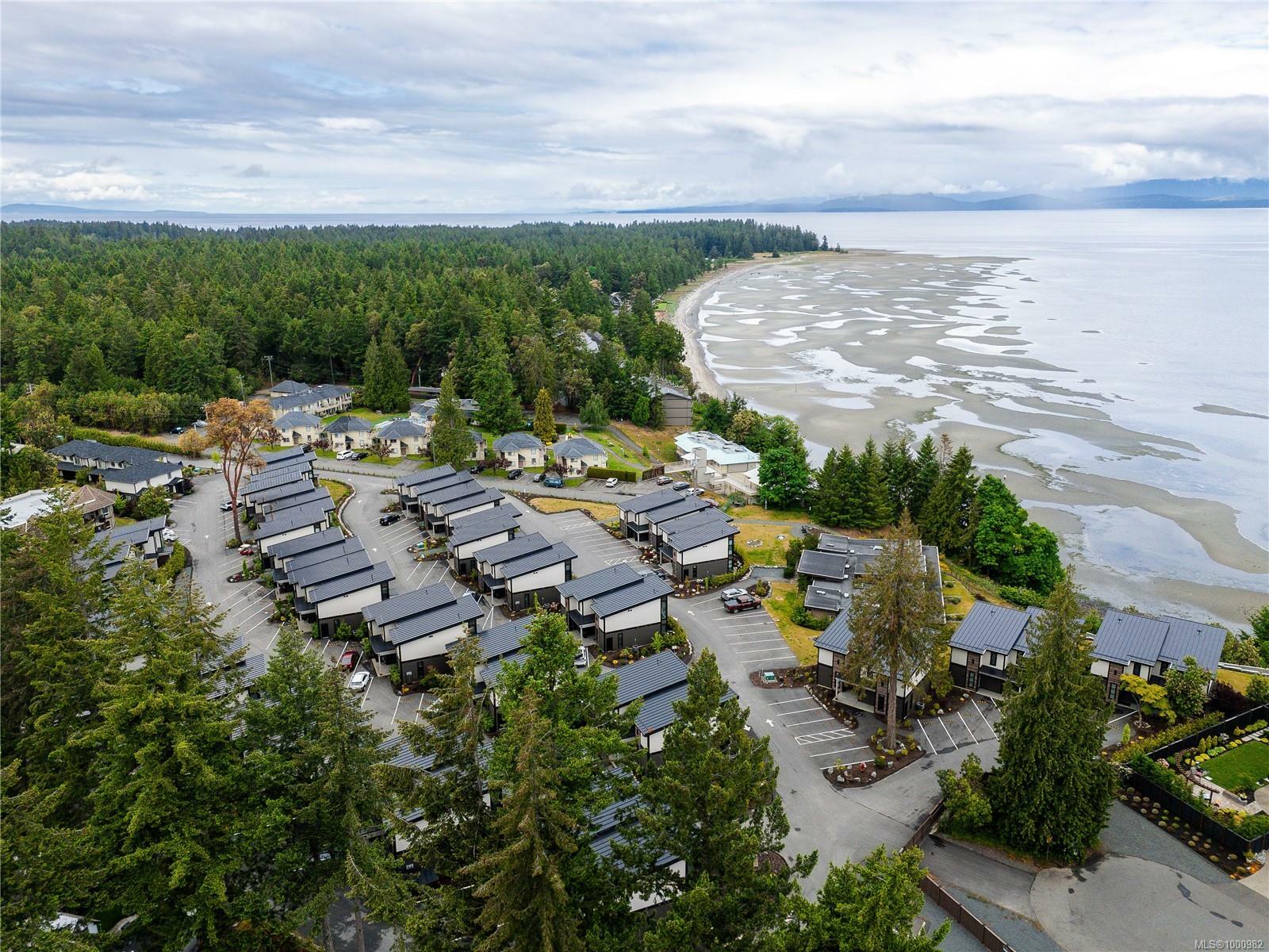 Property Photo: 1175 Resort Dr 54 BC V9P 2E3