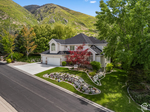 Property Photo: 2016 E Graystone Ln S UT 84020
