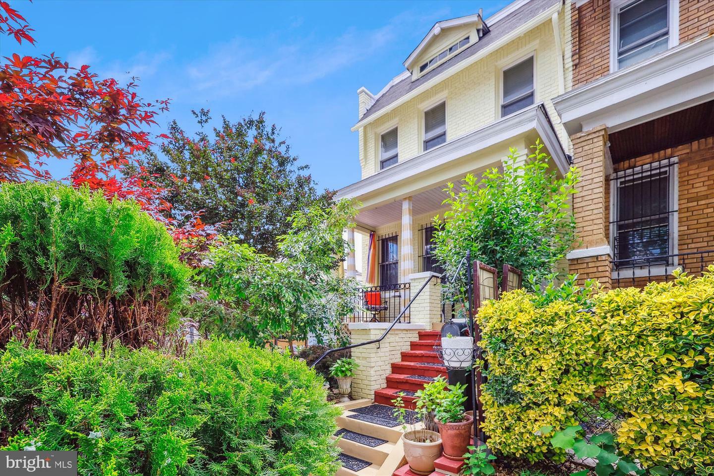 Property Photo: 1706 NE 1st Street NE DC 20002