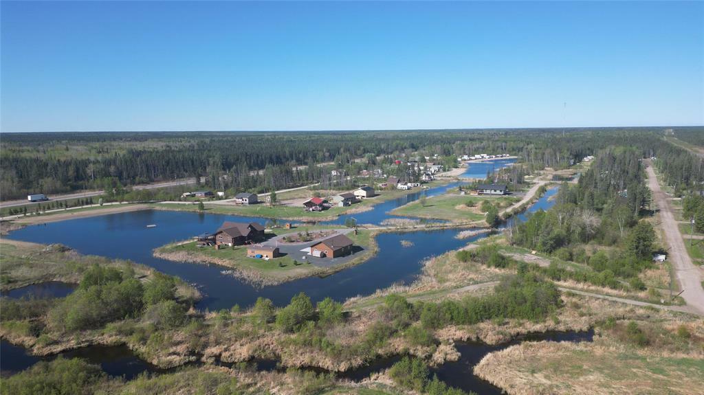 Property Photo: 4 Cedar Creek Road MB R0E 0N0