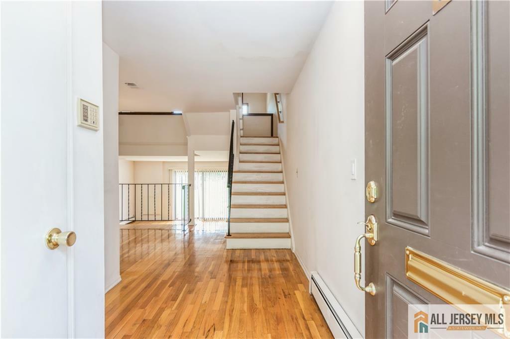 Property Photo:  323 Gills Lane 9C  NJ 08830 