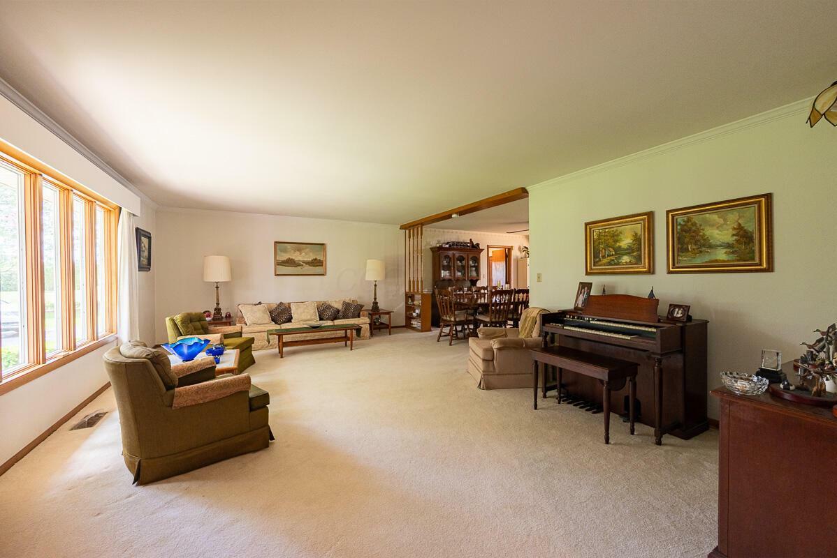 Property Photo: 8430 Patterson Road OH 43026