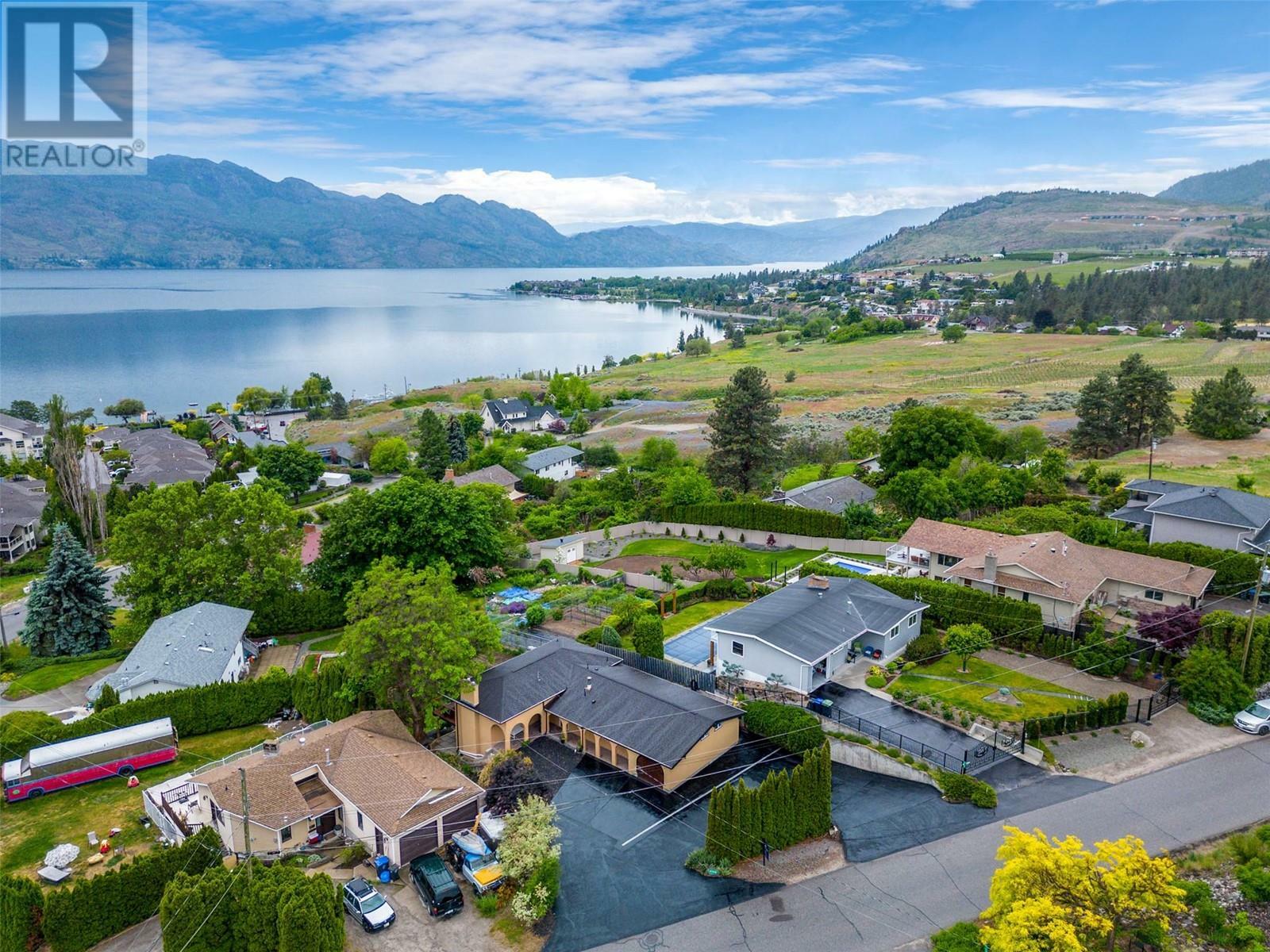 Photo de la propriété: 3754 Carrall Road BC V4T 2C6
