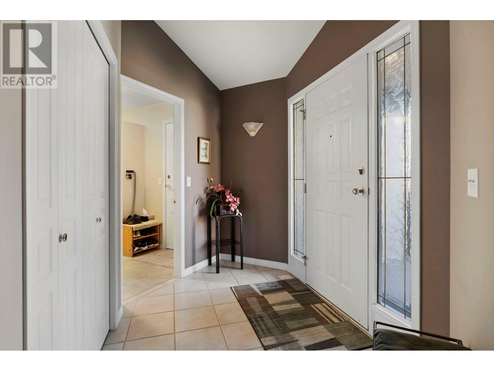 Property Photo: 550 Yates Road 355 BC V1V 1Z4
