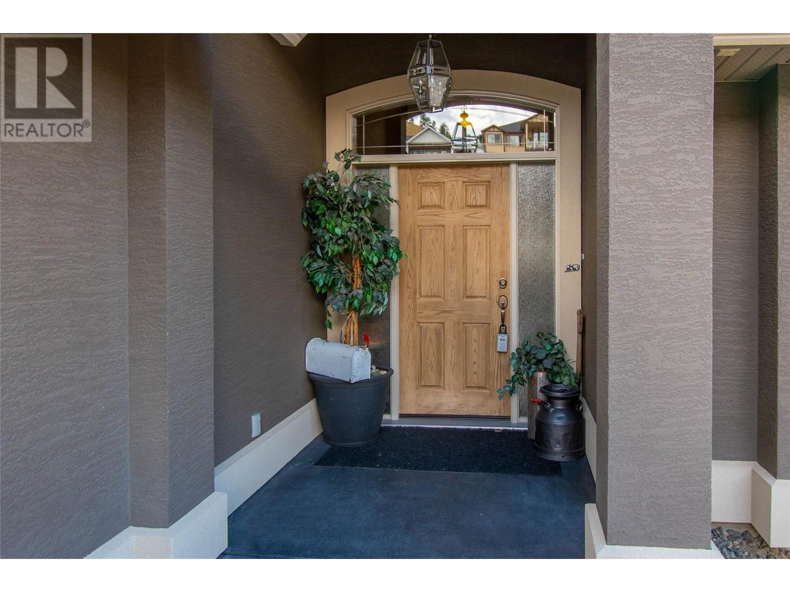 Property Photo: 1377 Kendra Court BC V1P 1P1