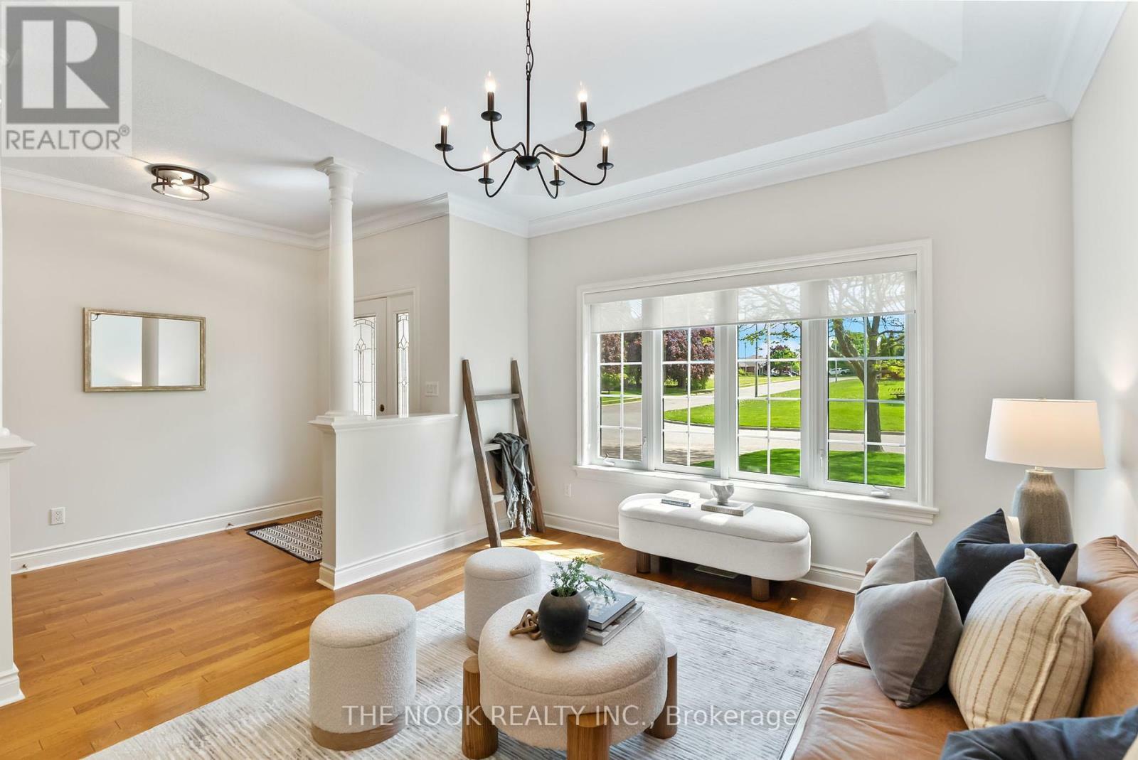 Property Photo: 2 Decoe Court ON L1E 3G8