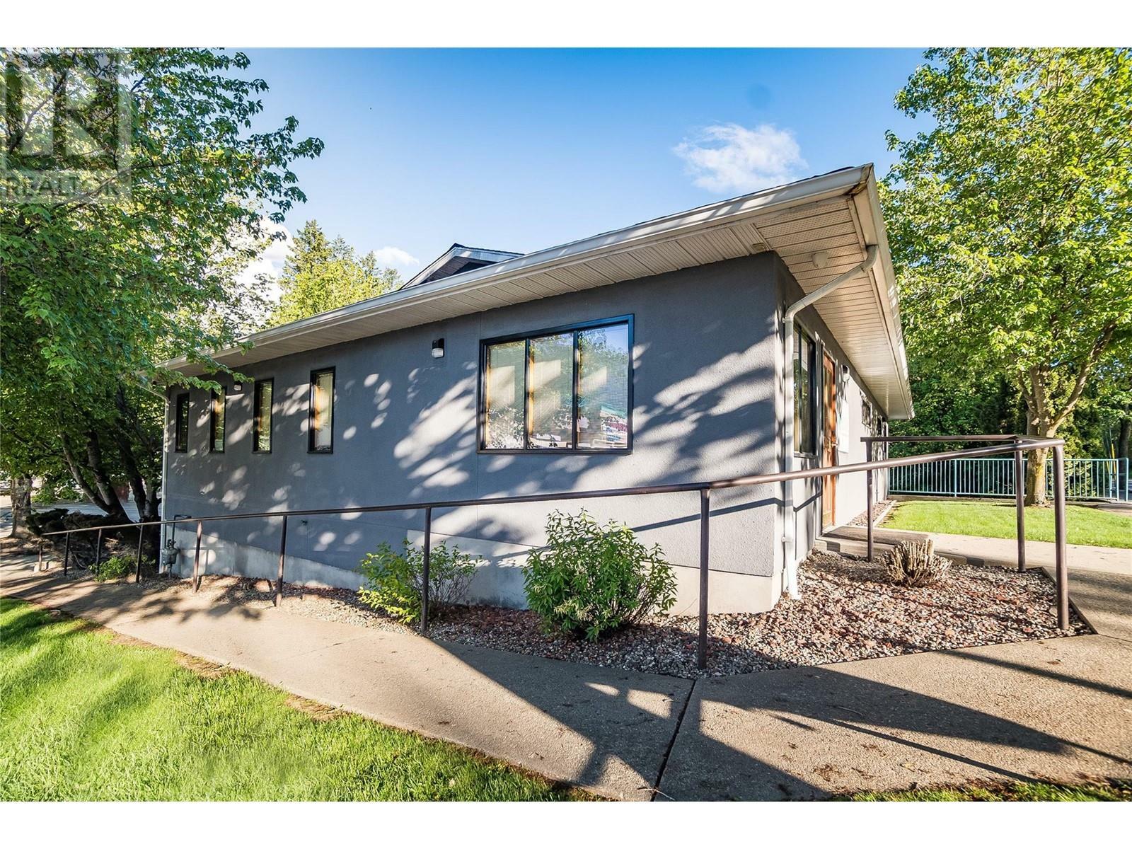 Property Photo: 663 Columbia Avenue BC V1N 1H1