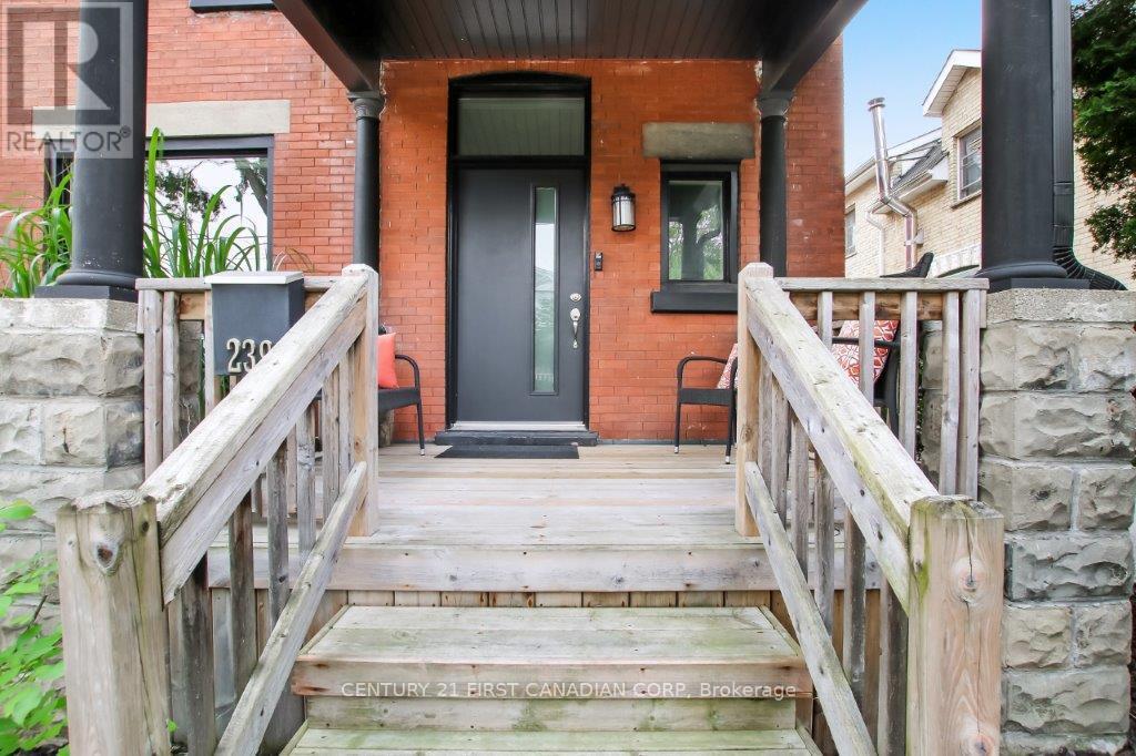 Property Photo: 239 Tecumseh Avenue East ON N6C 1S7