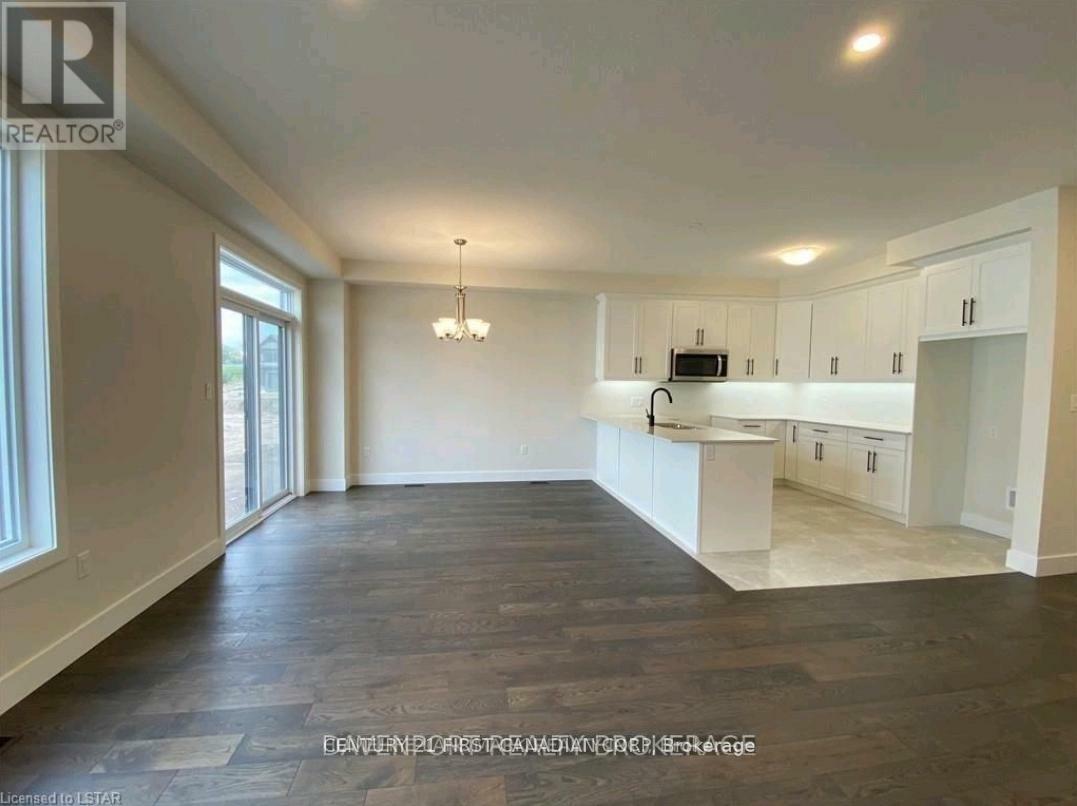 Property Photo: 18 Julie Crescent ON N5Z 3X2