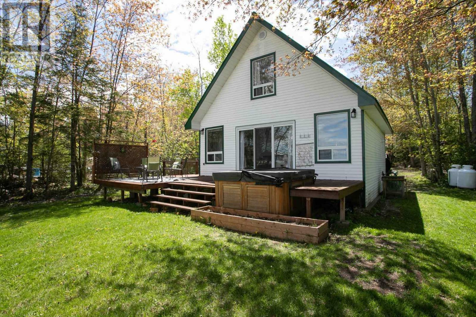 Property Photo:  690 B Line Rd  ON P0R 1J0 