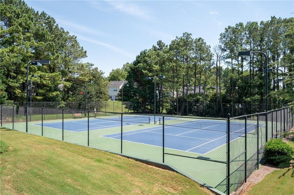 Property Photo: 4003 Maple Ridge Lane NW GA 30101