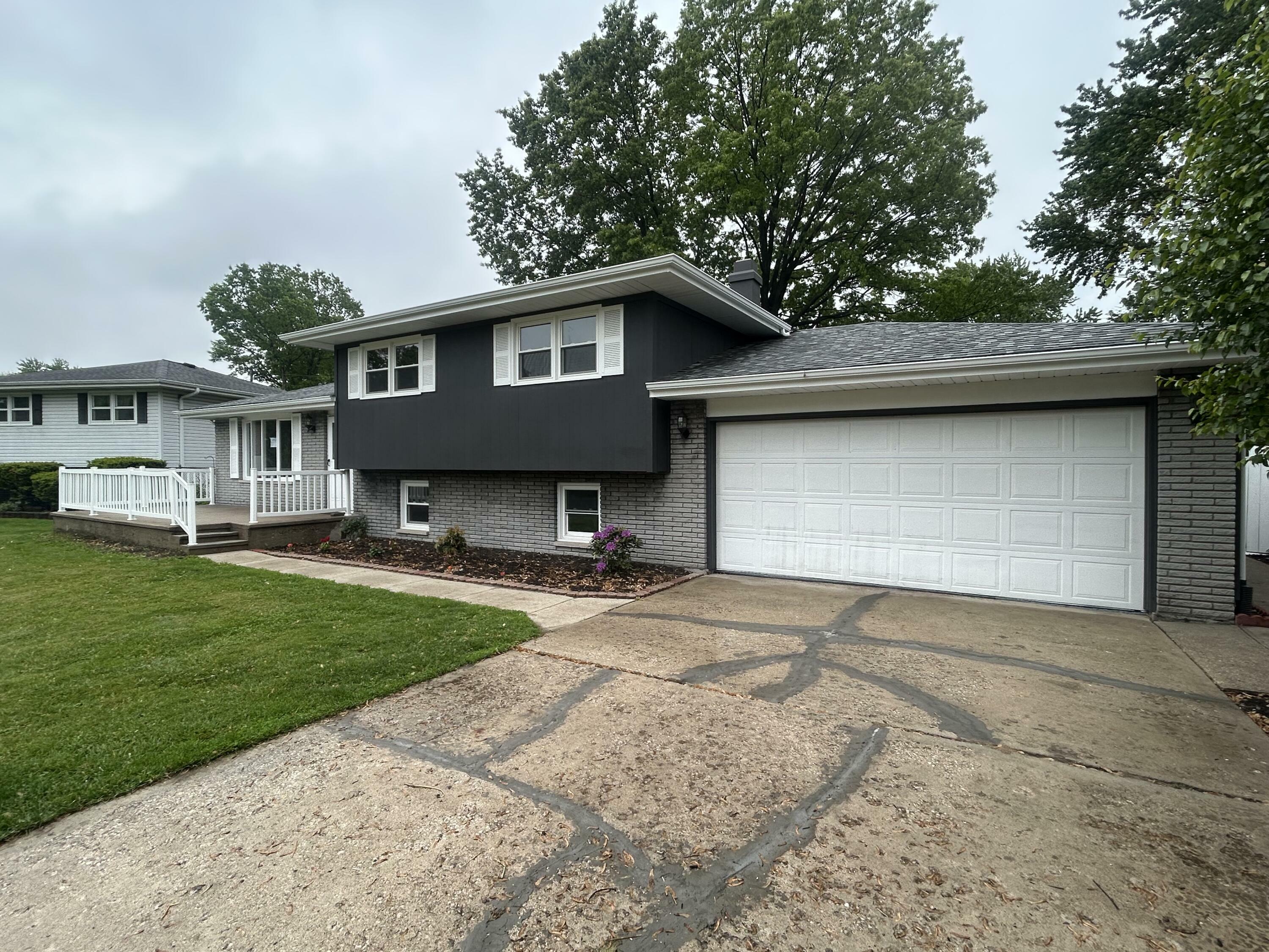 Property Photo: 5359 Redwood Avenue IN 46368