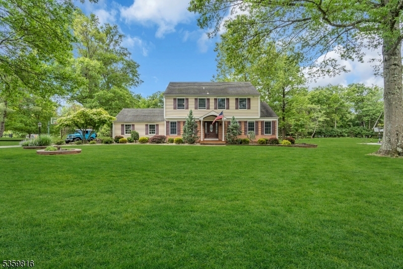 Property Photo:  5 Woodward Dr  NJ 08502 