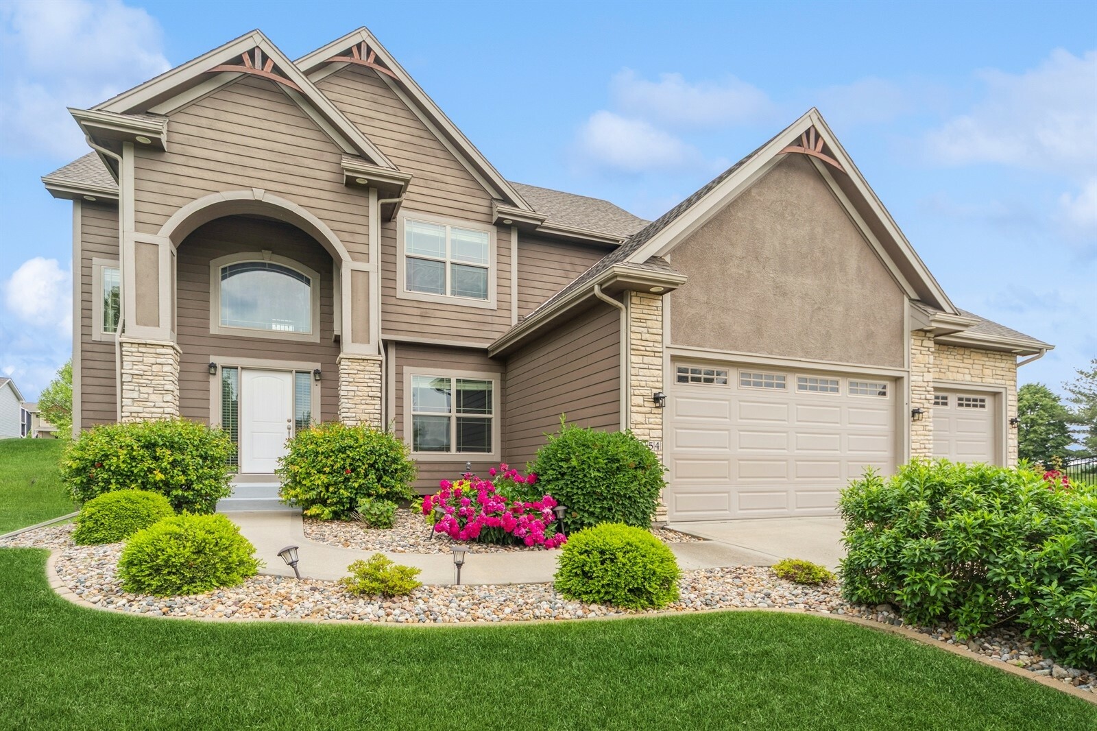 1454 S Sugar Creek Court  West Des Moines IA 50266 photo