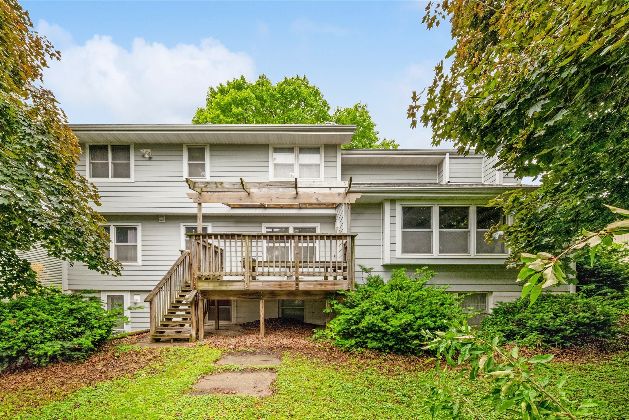 Property Photo: 401 39th Street IA 50265