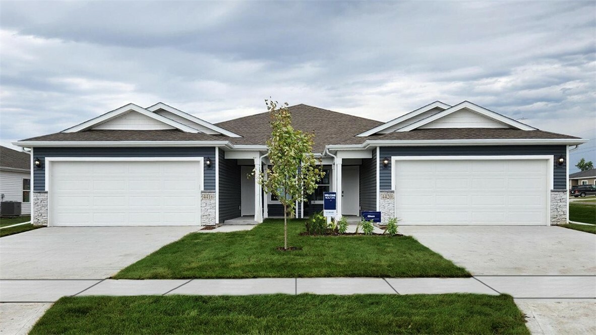 Property Photo:  4207 NE 13th Street  IA 50021 