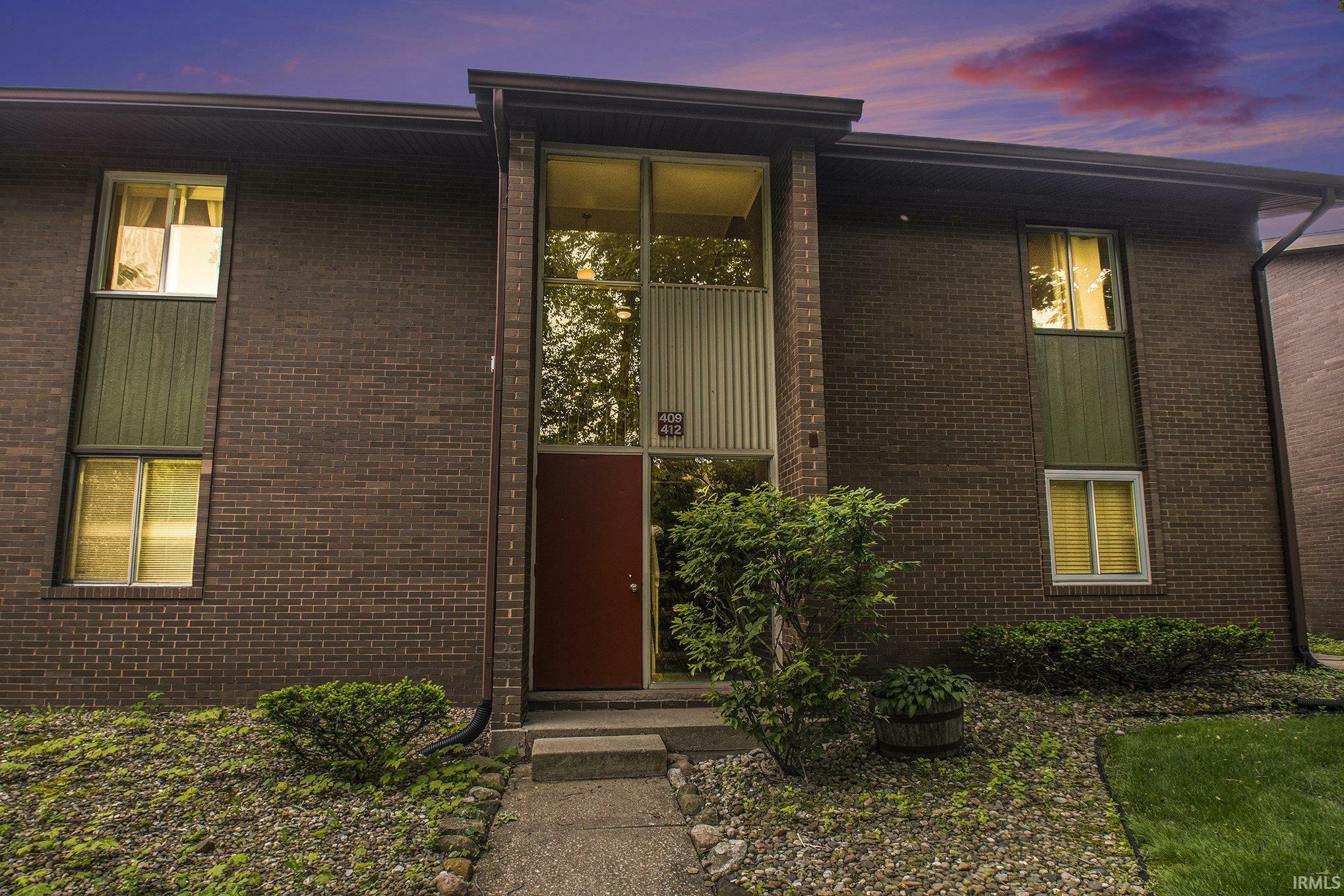 Property Photo: 2500 Topsfield Road 411 IN 46614-2432