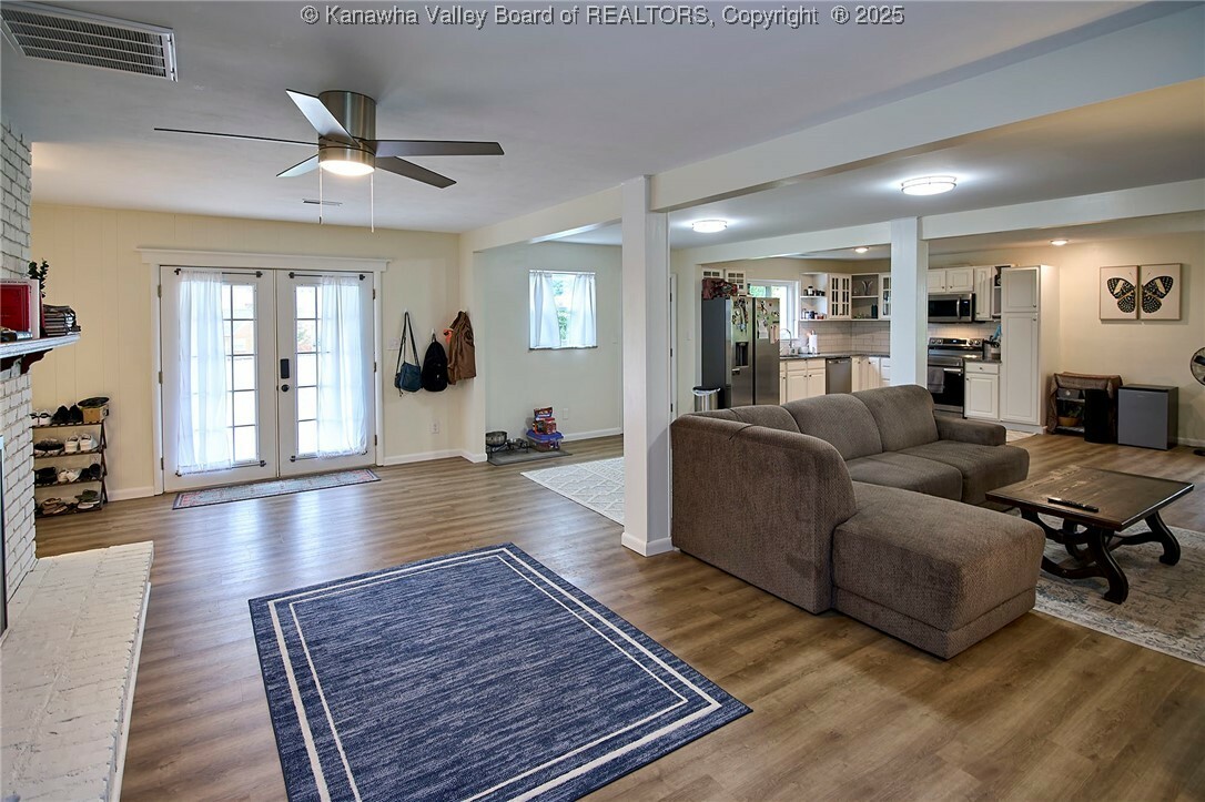 Property Photo: 5201 Hammons Drive WV 25313
