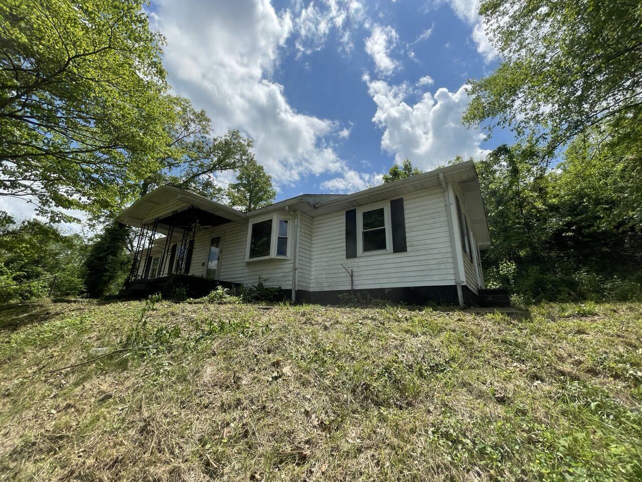 Property Photo: 5069 Ky 11 KY 40923
