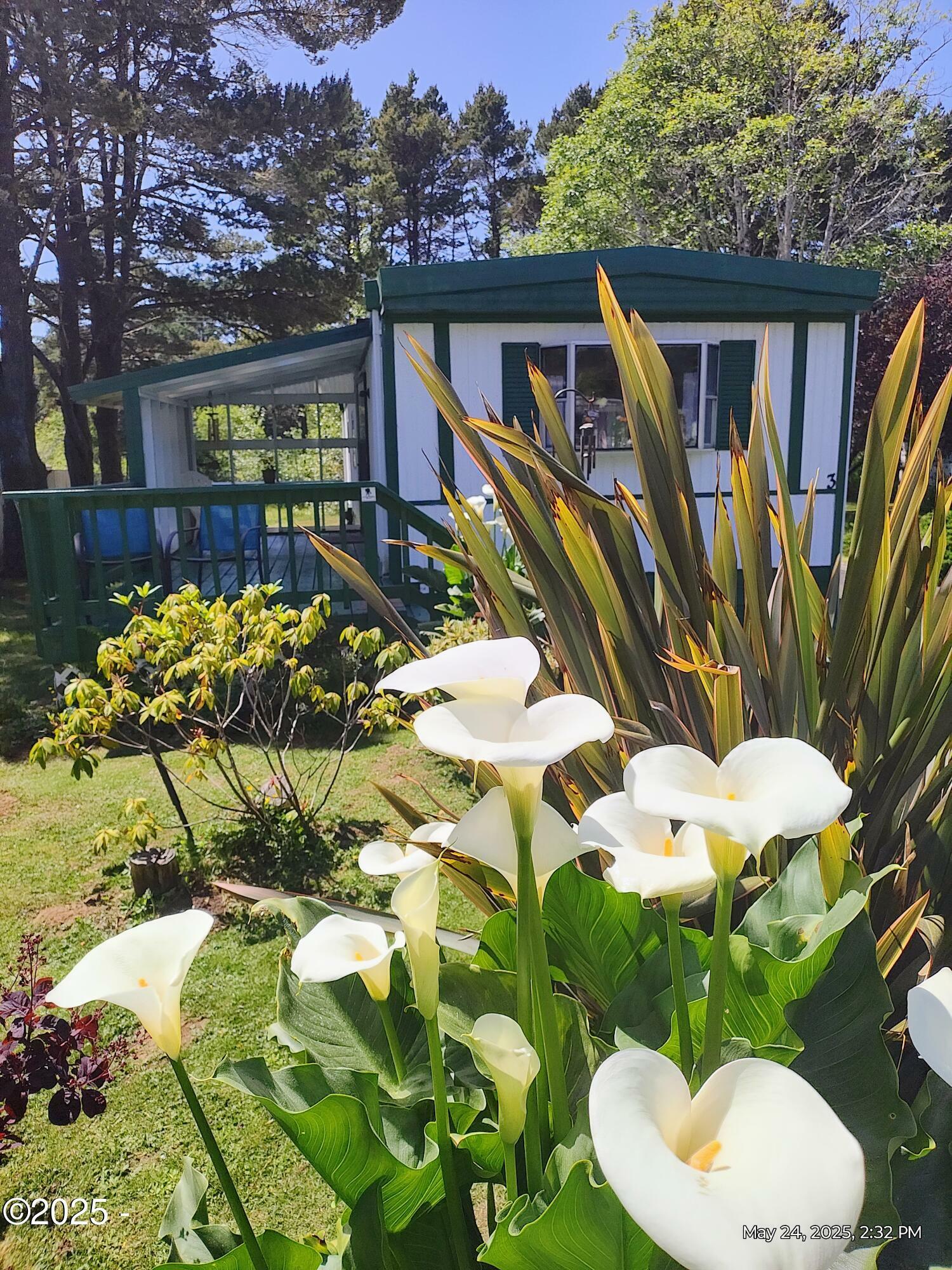 Property Photo: 5405 NW Pacific Coast Highway 3 OR 97394