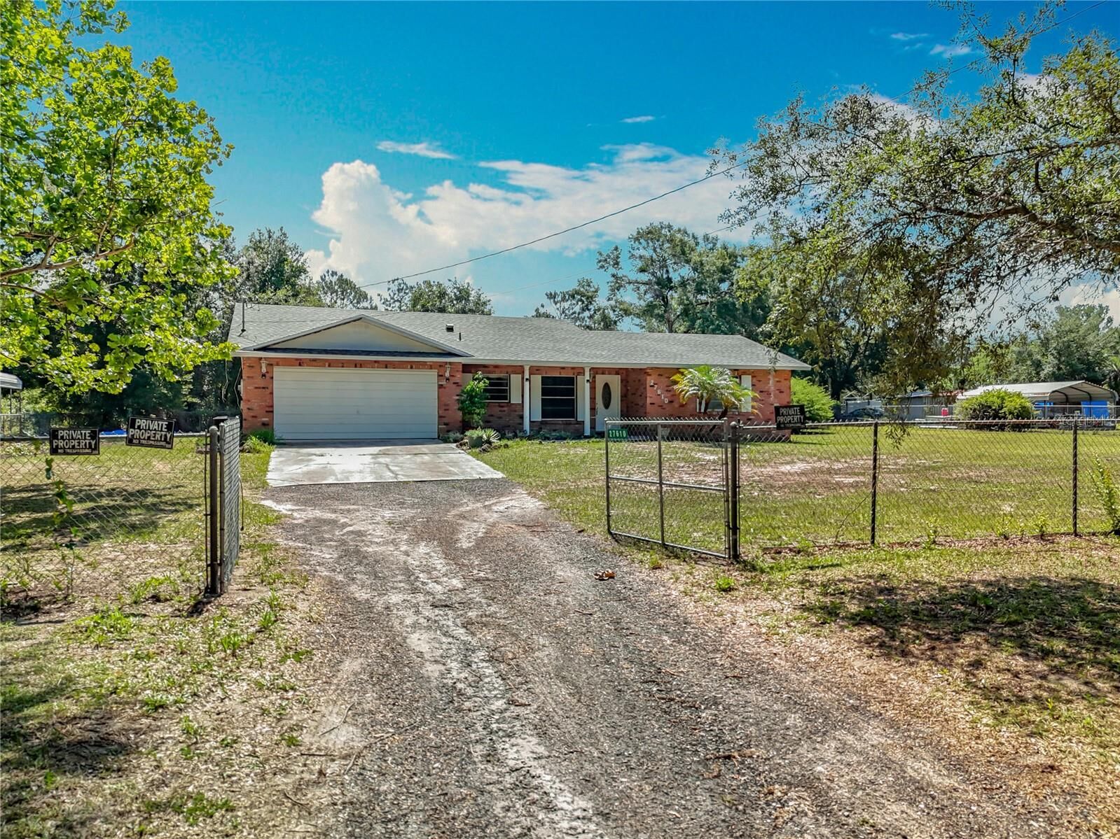 Property Photo: 27610 Debbie Road FL 34762