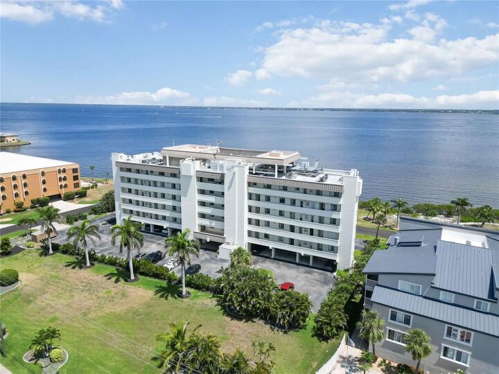 Property Photo: 1500 Park Beach Circle 5E FL 33950