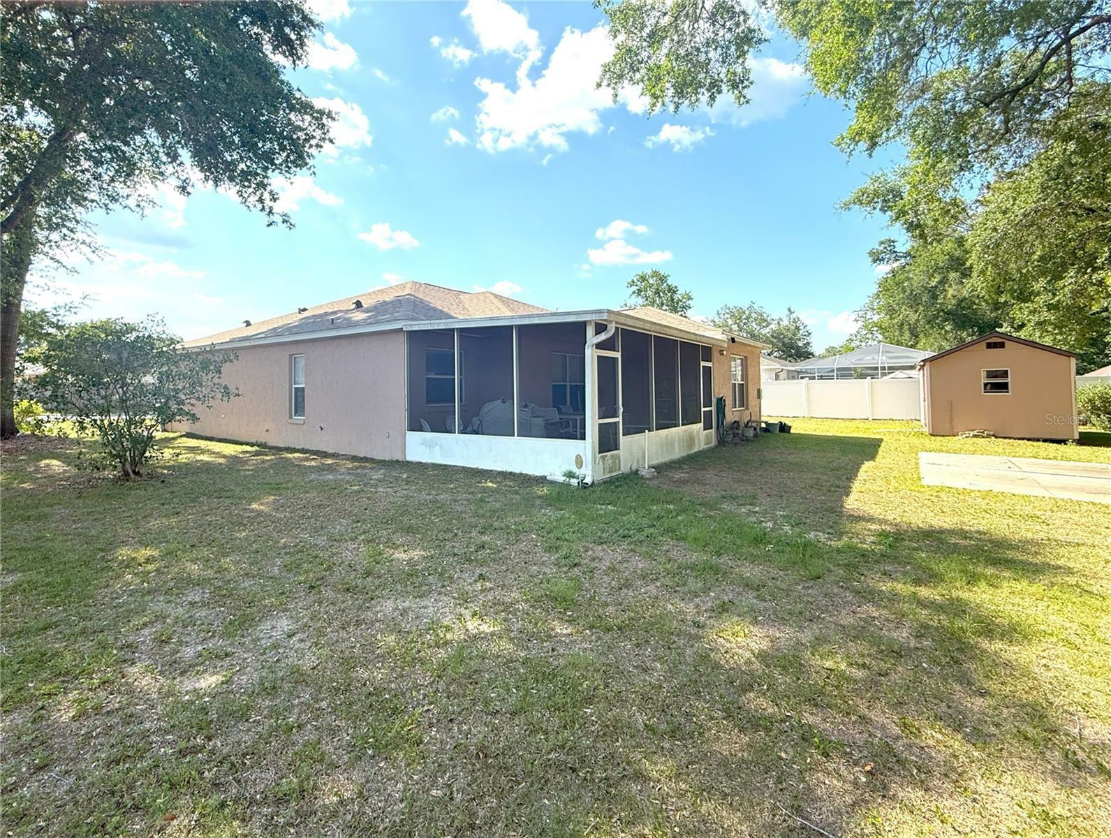 Property Photo:  1001 NE 22nd Avenue  FL 34470 