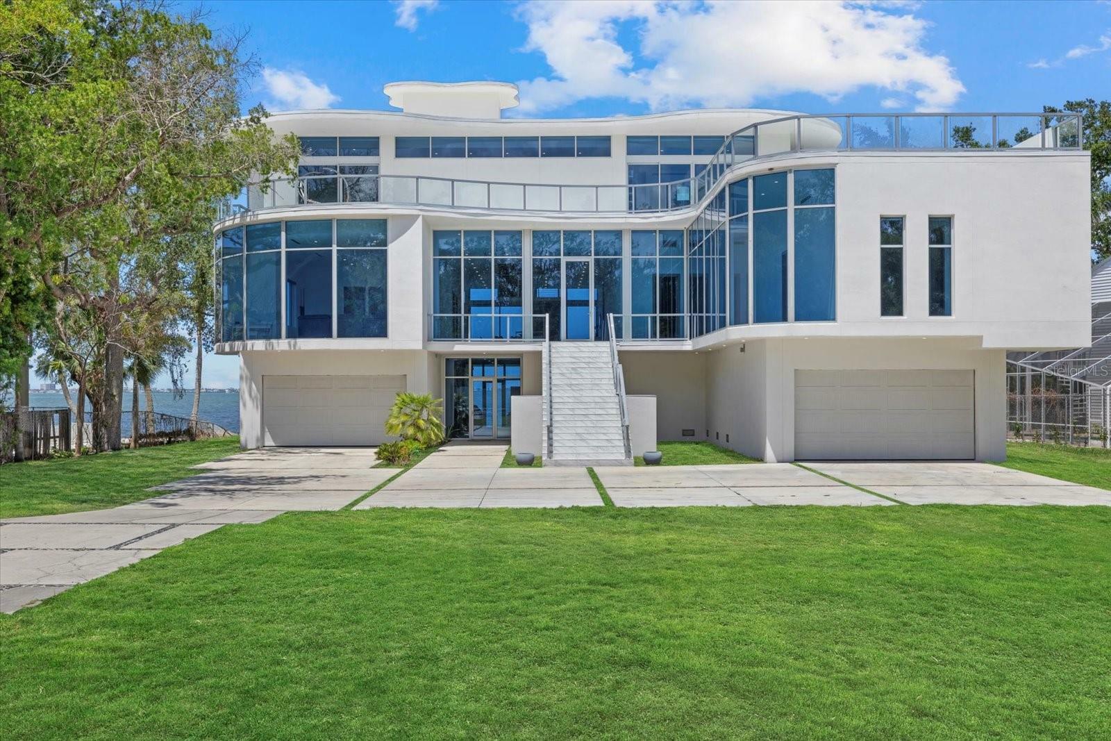 Property Photo: 4035 Bay Shore Road FL 34234