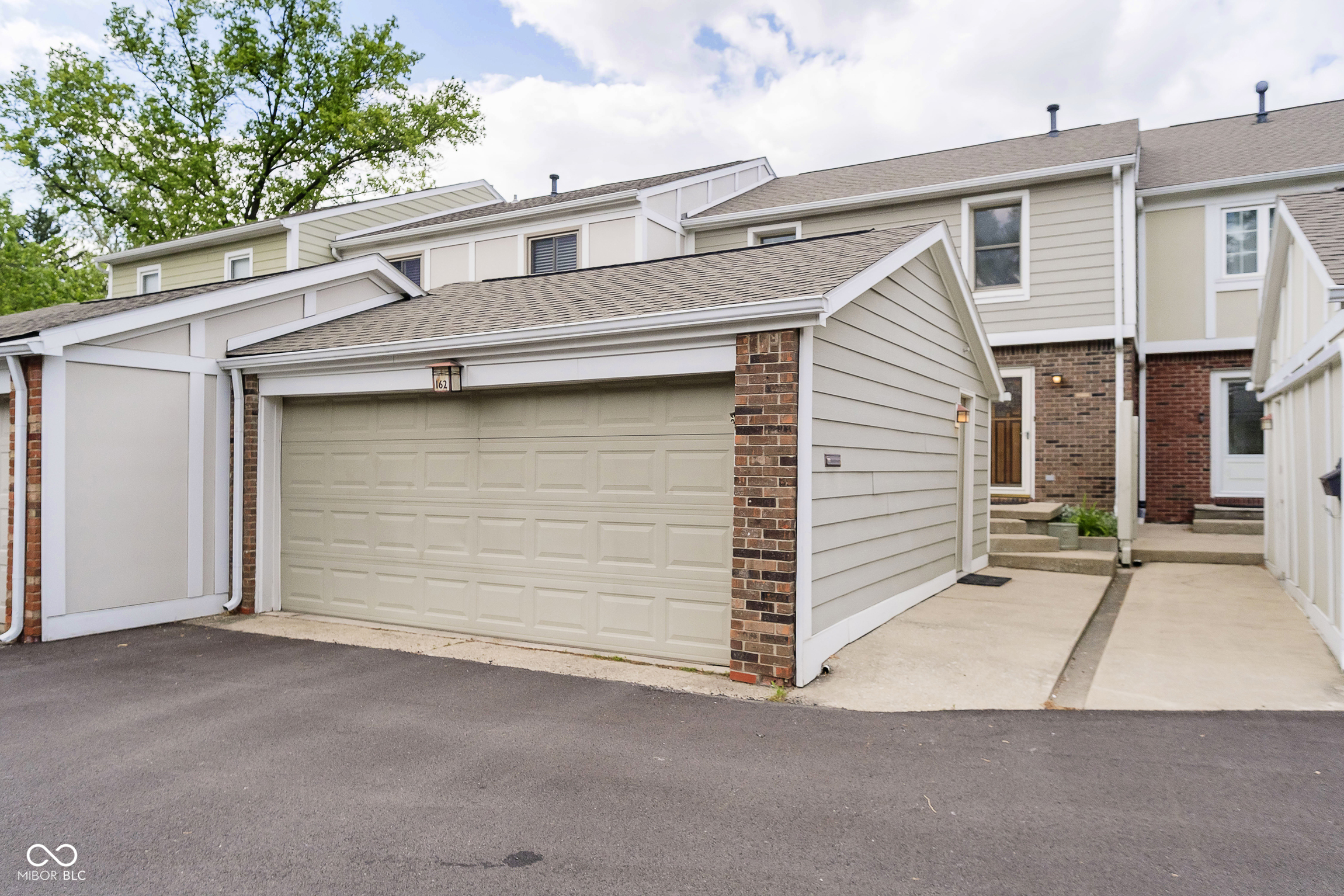 Property Photo: 162 Carmelaire Drive IN 46032