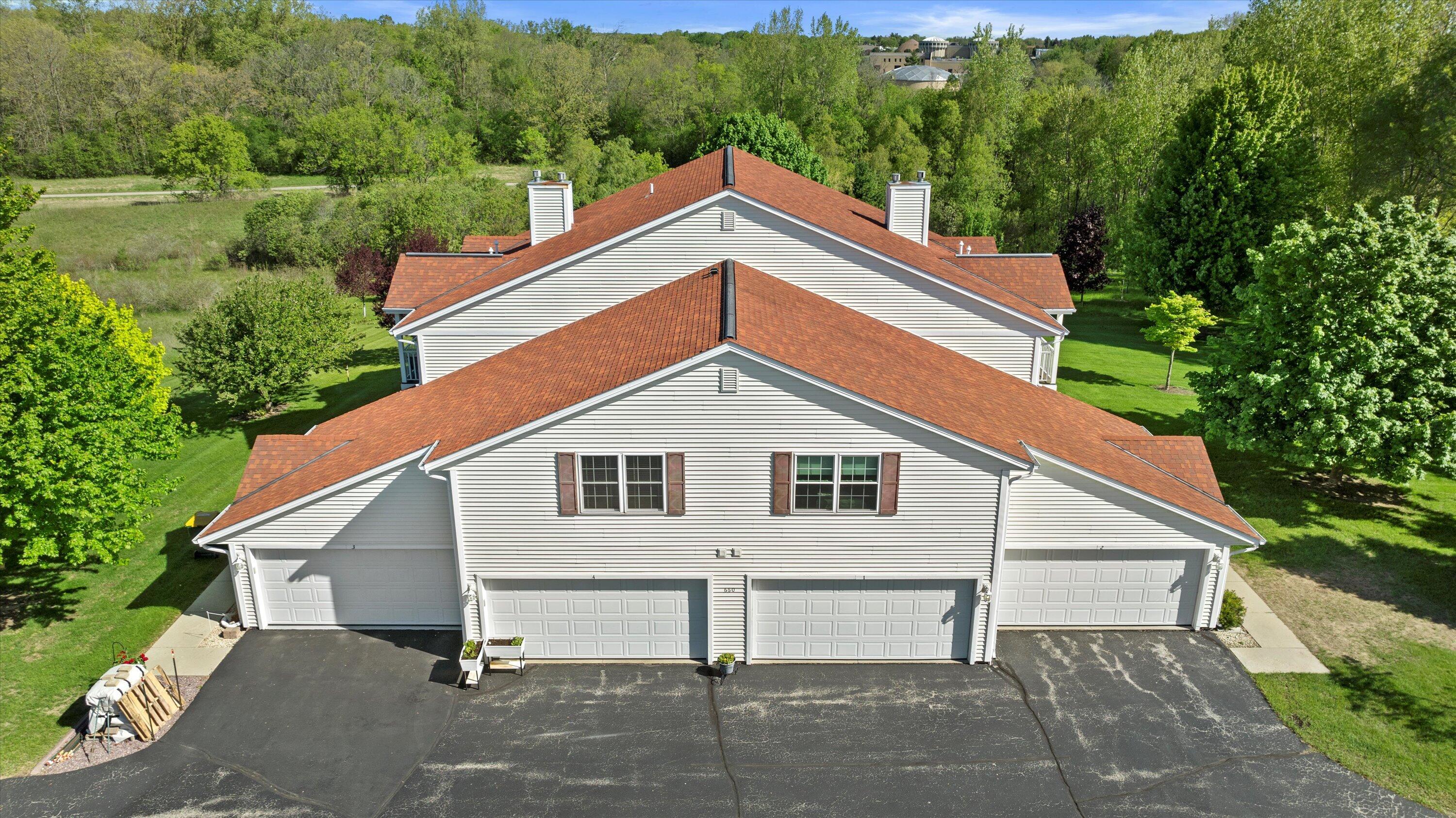 Property Photo: 660 Wood River Ct 1 WI 53095