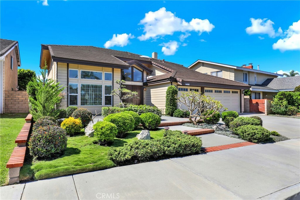 8452 Deepview Drive  Huntington Beach CA 92646 photo