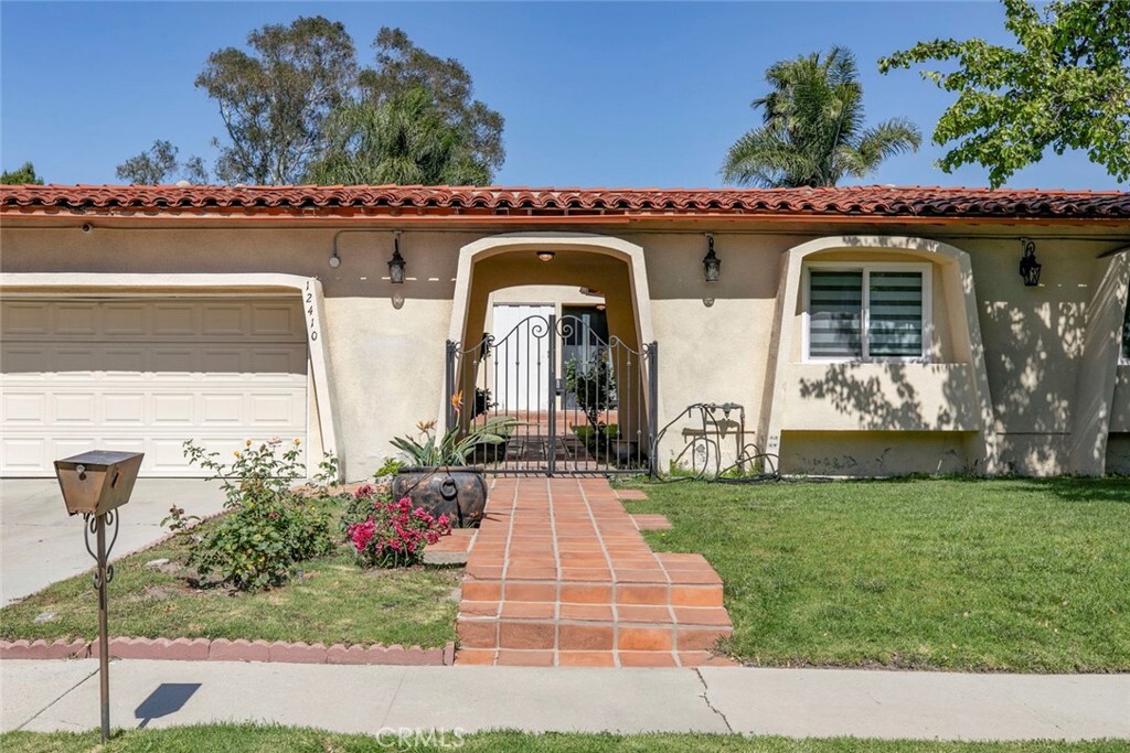 Property Photo: 12410 McLennan Avenue CA 91344