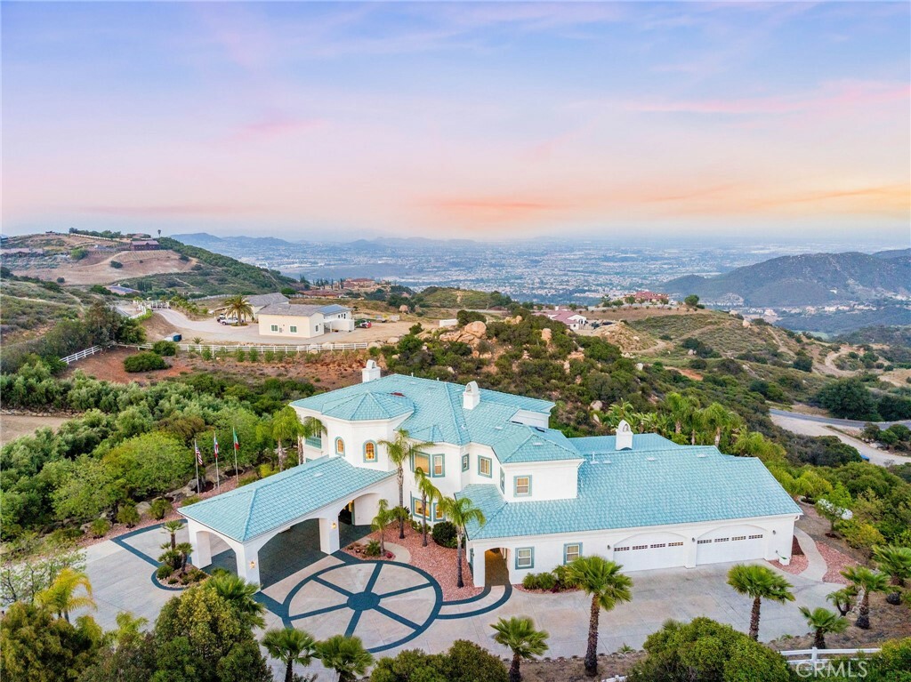 Property Photo: 37626 Via Majorca CA 92562