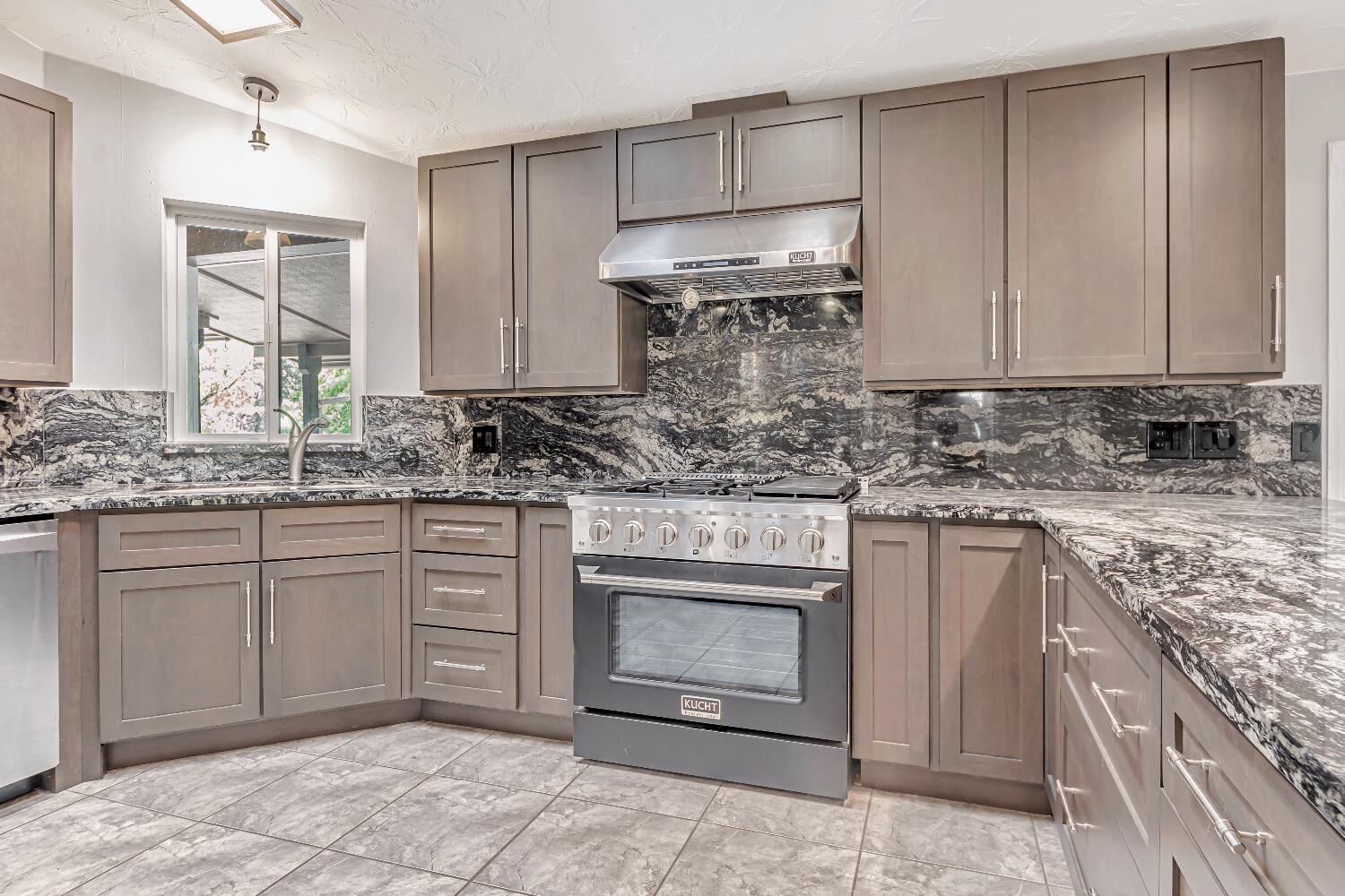 Property Photo:  571 B Lane  CA 95703 