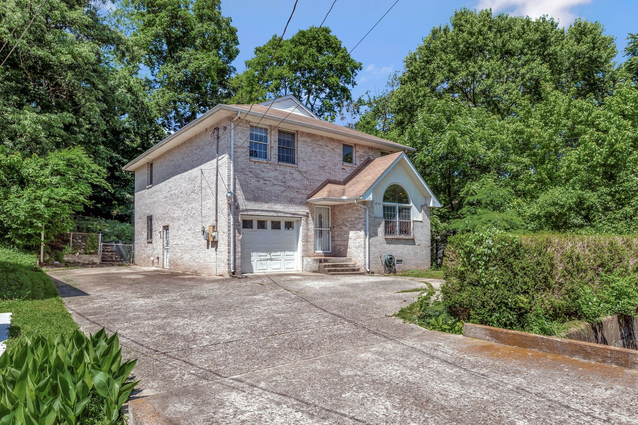 Property Photo: 4905 Algonquin Trl TN 37013