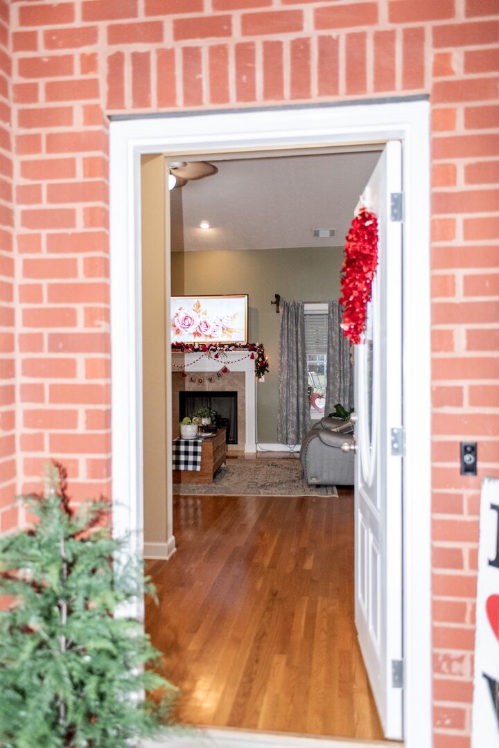 Property Photo:  1005 Goldfinch Trl  TN 37148 