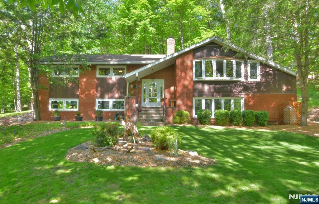 30 Brookvale Road  Kinnelon Borough NJ 07405 photo