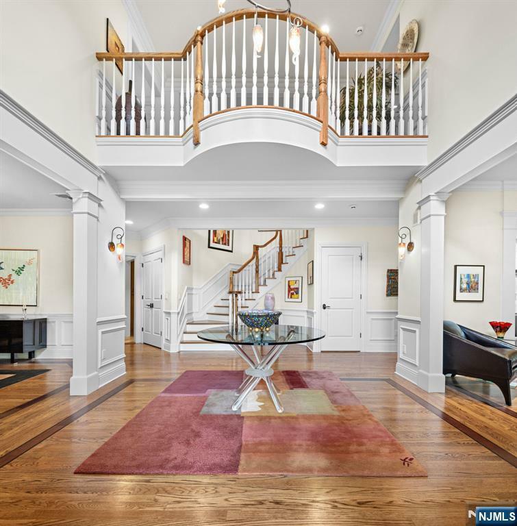 Property Photo: 6 Lauren Pond Court NJ 07627