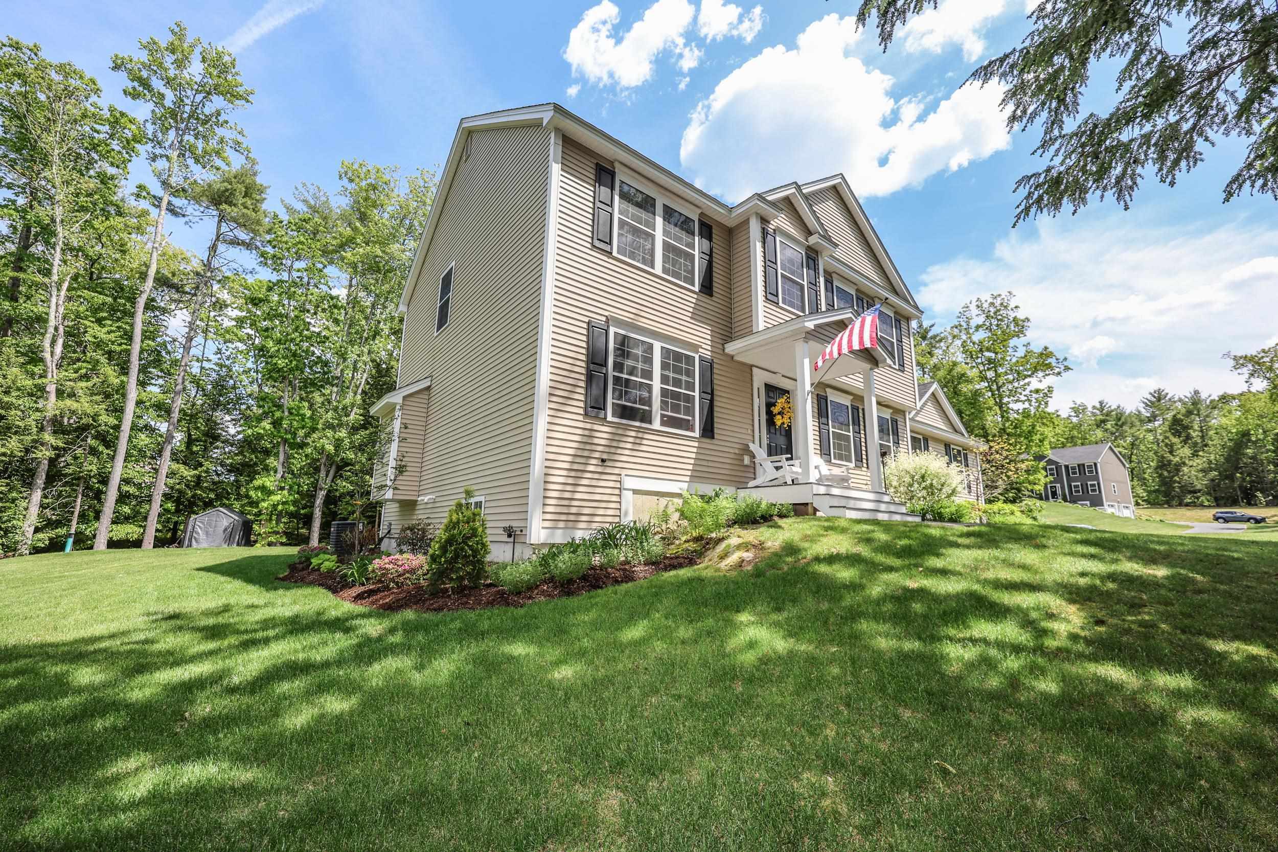 Property Photo: 28 Sandybrook Drive NH 03077